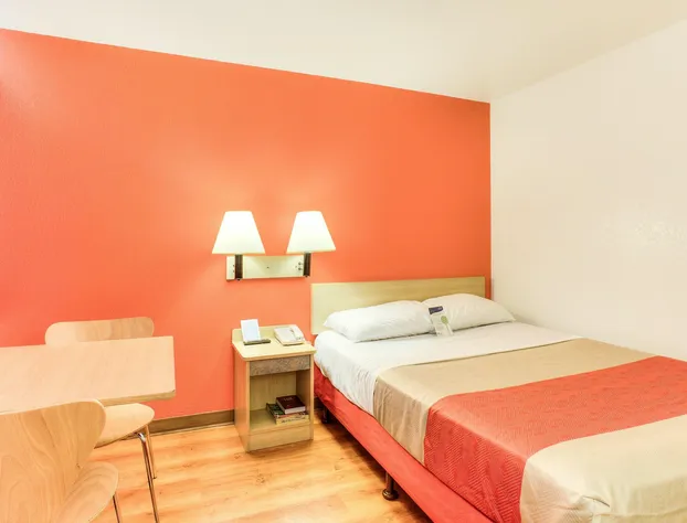 Motel 6 Tigard, OR - Portland South - Lake Oswego hotel detail image 4