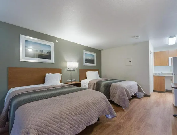 HomeTowne Studios by Red Roof Dallas - Irving hotel detail image 4