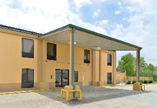 Executive Inn & Suites Breaux Bridge, LA hotel detail image 1