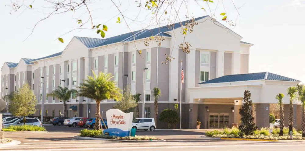 Hampton Inn & Suites Orlando At SeaWorld hotel hero