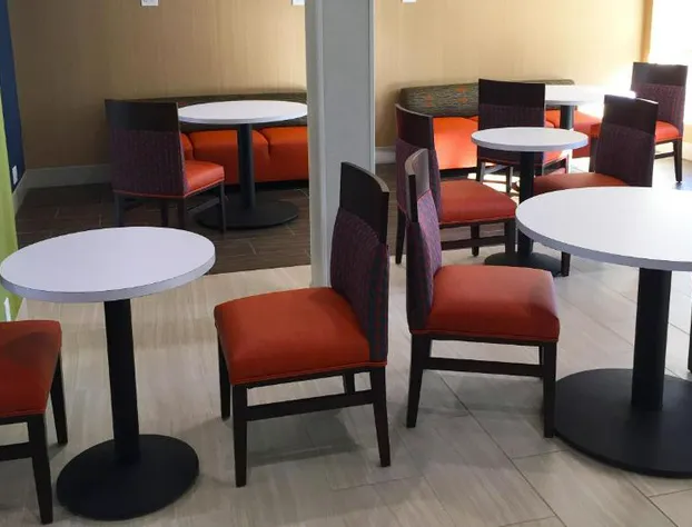 Comfort Inn & Suites Tigard near Washington Square hotel detail image 3