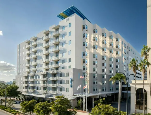 Aloft Sarasota hotel detail image 2