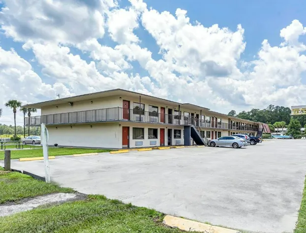 Red Roof Inn MacClenny hotel detail image 2