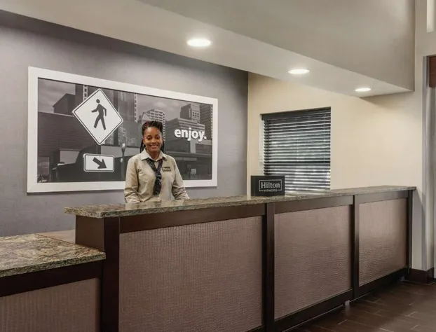 Hampton Inn & Suites Ft. Wayne-North hotel detail image 3