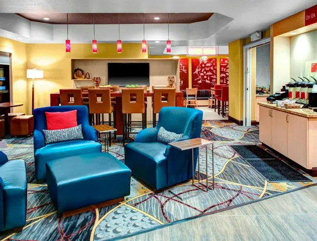 Towneplace Suites Bakersfield West hotel detail image 2