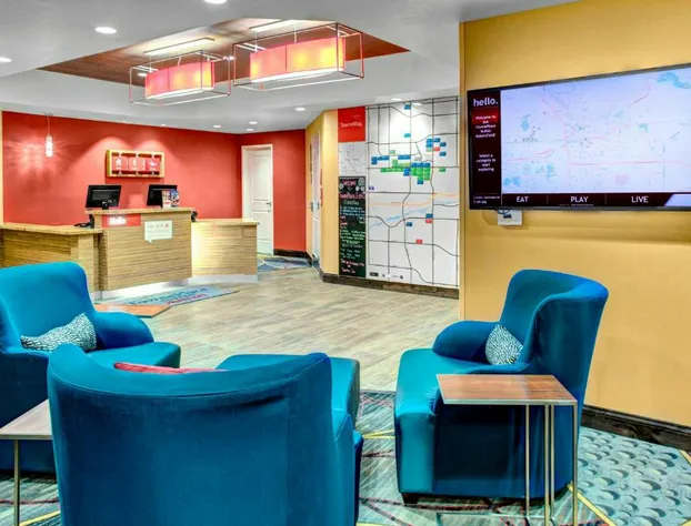 Towneplace Suites Bakersfield West hotel detail image 3