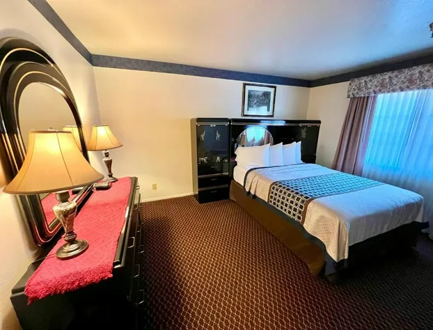 Oakridge Inn hotel detail image 2