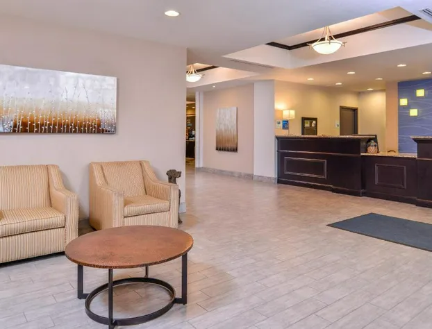 Holiday Inn Express Hotel & Suites Emporia Northwest by IHG hotel detail image 2