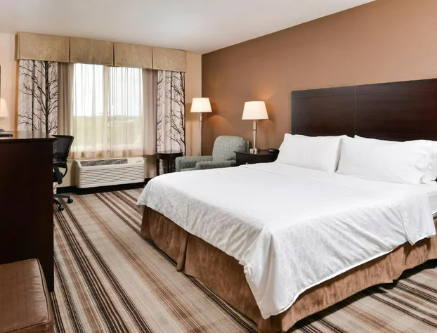 Holiday Inn Express Hotel & Suites Emporia Northwest by IHG hotel detail image 4