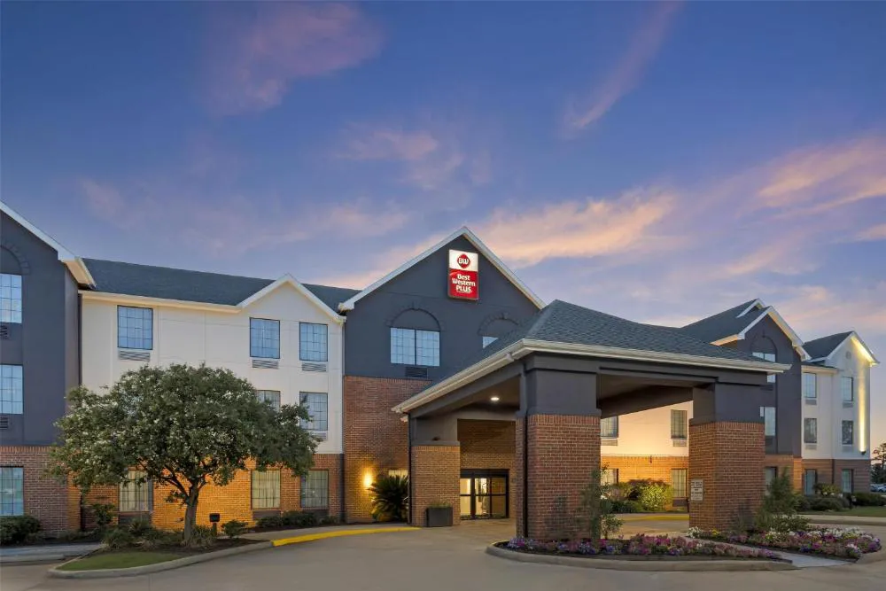 Best Western Plus Executive Hotel & Suites hotel hero