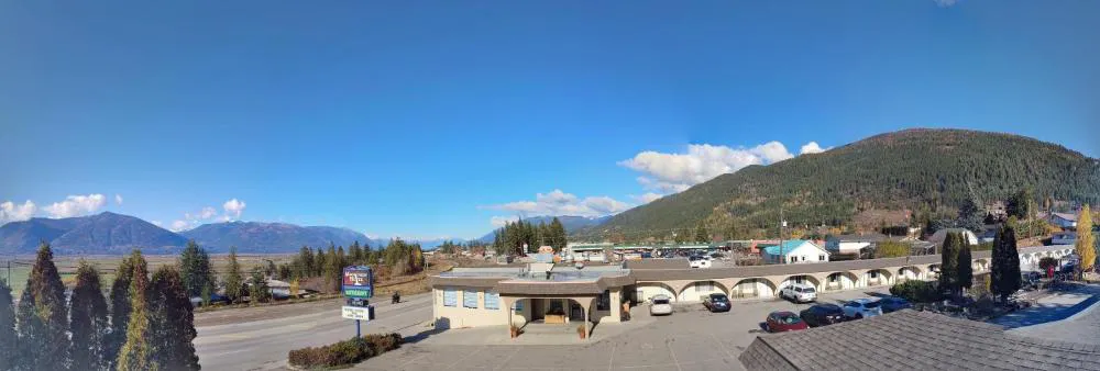 Magnuson Hotel Creston hotel hero