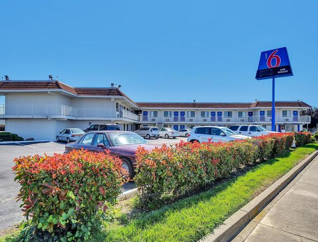Motel 6 Vallejo, CA - Six Flags West hotel detail image 2