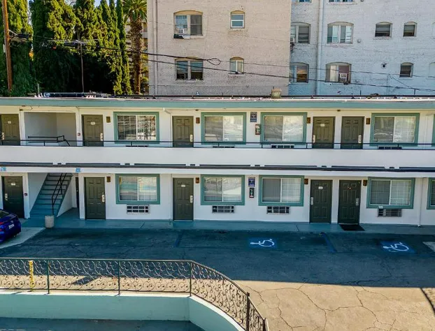 LA Royal Viking Apartments hotel detail image 1