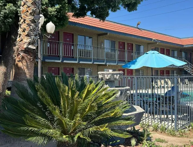 Fresno Inn hotel detail image 1