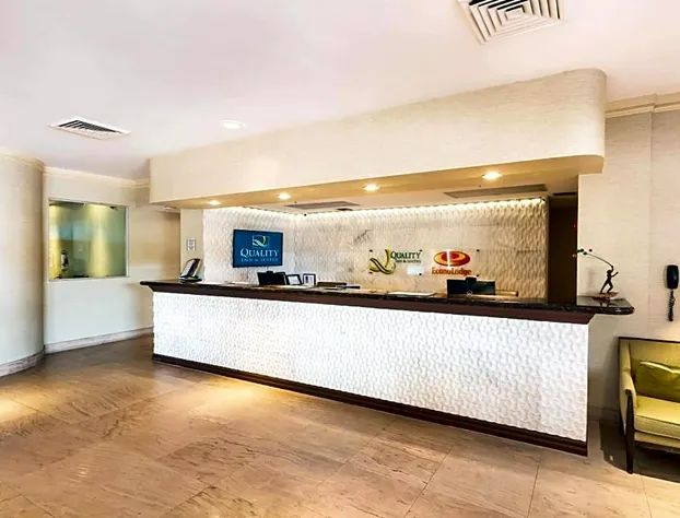 Econo Lodge Winter Haven Chain Of Lakes hotel detail image 1