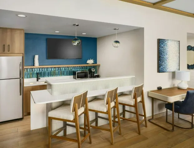 Courtyard by Marriott Oceanside Fort Lauderdale Beach hotel detail image 3