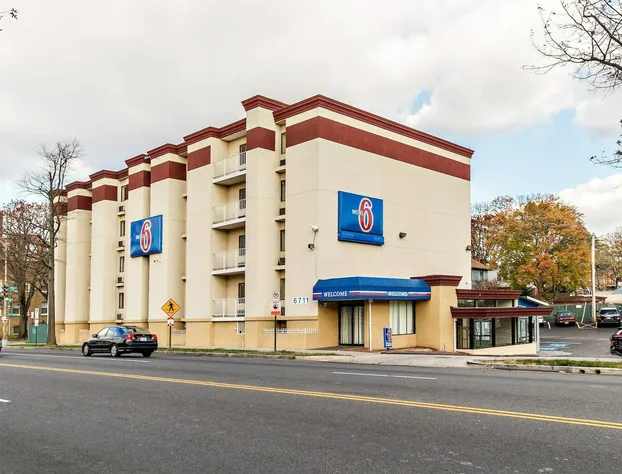 Motel 6 Washington, DC hotel detail image 1