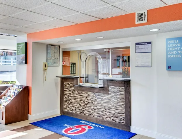 Motel 6 Washington, DC hotel detail image 4