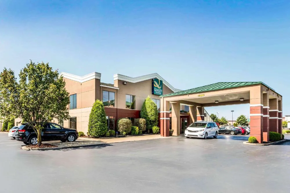Quality Suites Paducah I-24 hotel hero
