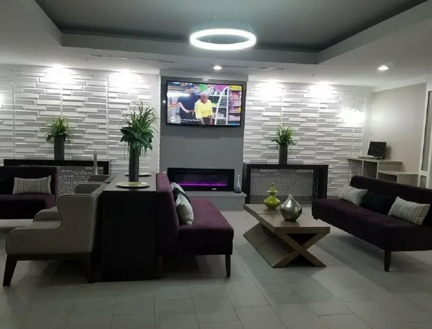 La Quinta Inn & Suites by Wyndham Houston - Magnolia hotel detail image 4