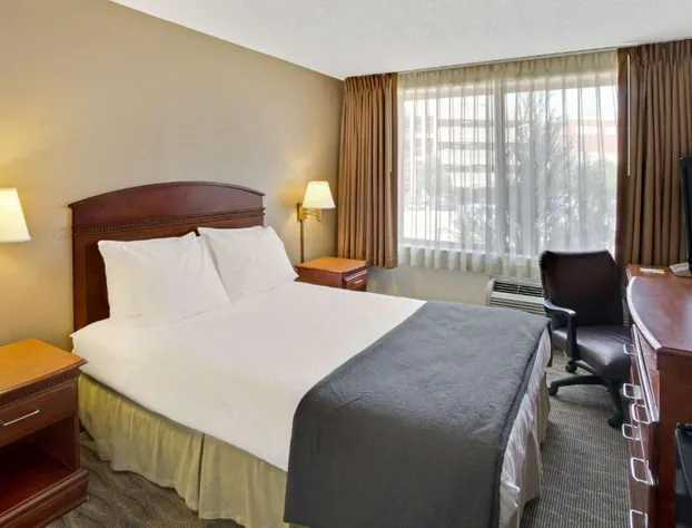 Days Inn by Wyndham Silver Spring hotel detail image 3