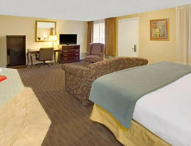 Days Inn by Wyndham Silver Spring hotel detail image 3