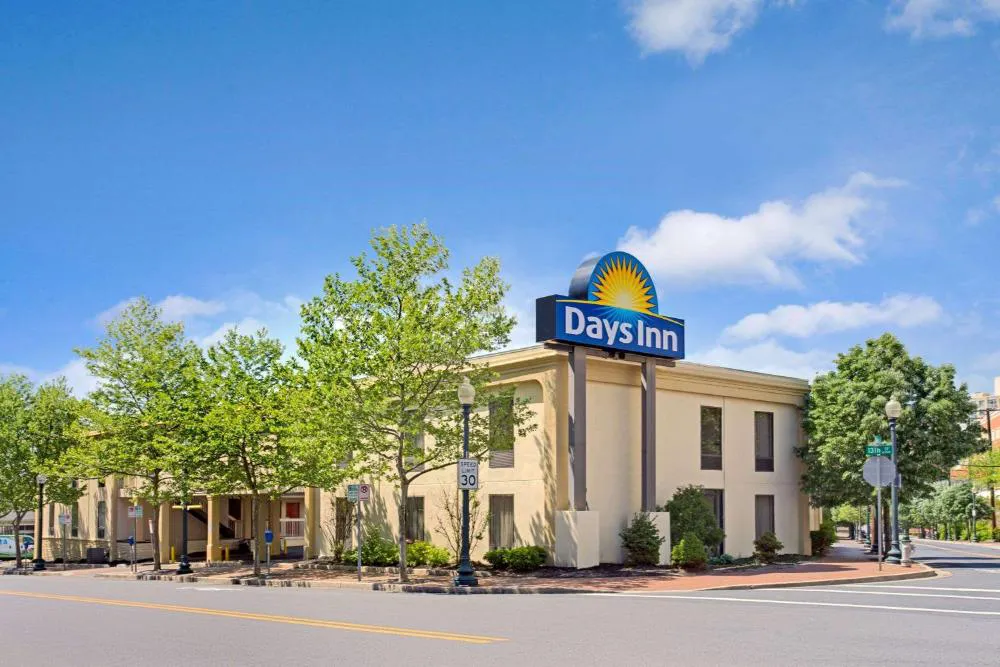 Days Inn by Wyndham Silver Spring hotel hero