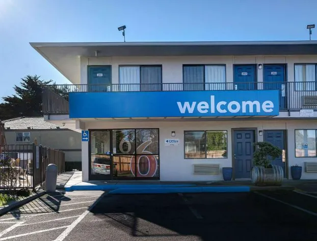 Motel 6 Arcata, CA - Cal Poly Humboldt hotel detail image 1