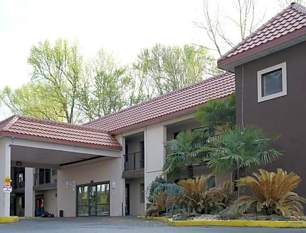 Motel 6 Atlanta, GA – Atlanta Airport East hotel detail image 4