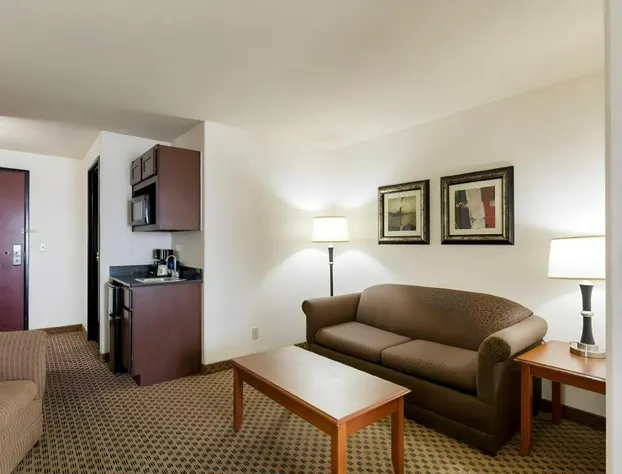 Quality Suites Huntsville Near University hotel detail image 4