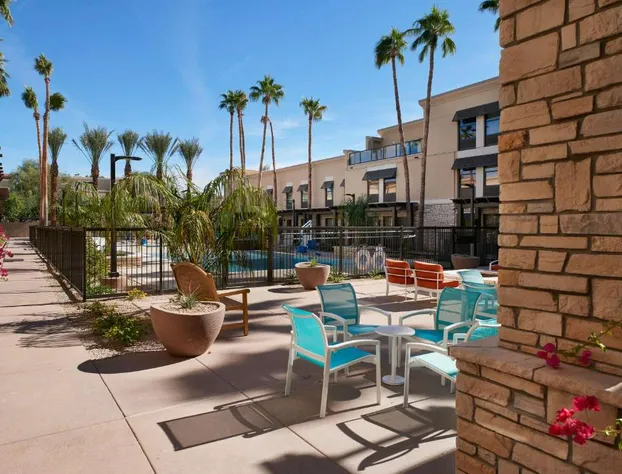 Hampton Inn & Suites Phoenix/Scottsdale on Shea Boulevard hotel detail image 3