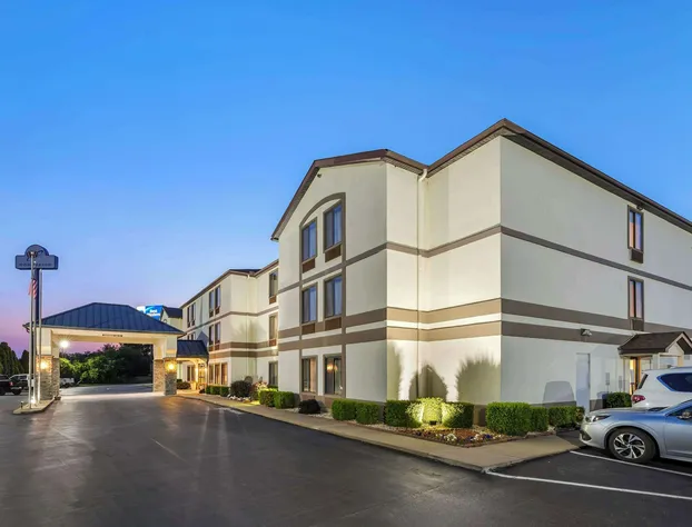 Best Western St. Clairsville Inn & Suites hotel detail image 1