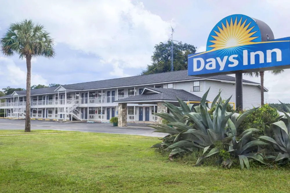 Days Inn by Wyndham Madison hotel hero