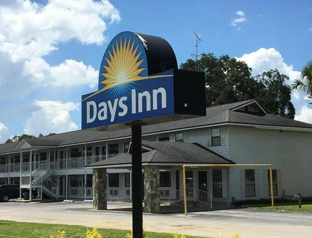 Days Inn by Wyndham Madison hotel detail image 2
