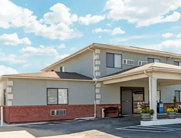 Super 8 by Wyndham Poplar Bluff Missouri hotel detail image 4