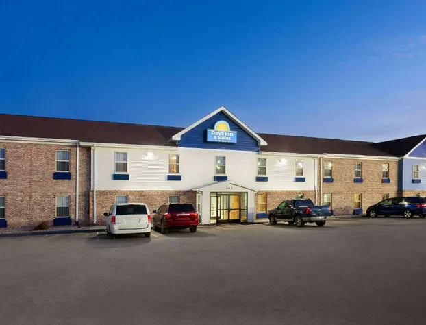 Days Inn & Suites by Wyndham Sellersburg hotel detail image 1