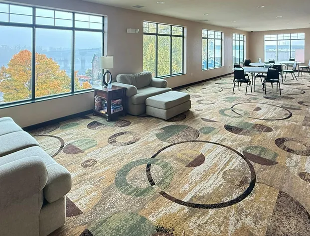 Comfort Inn & Suites hotel detail image 2