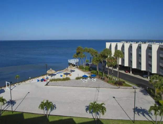 Sailport Waterfront Suites hotel detail image 4