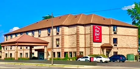 Red Roof Inn & Suites Detroit-Melvindale/ Dearborn hotel detail image 3