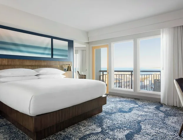 Delta Hotels by Marriott Virginia Beach Waterfront Suites hotel detail image 3