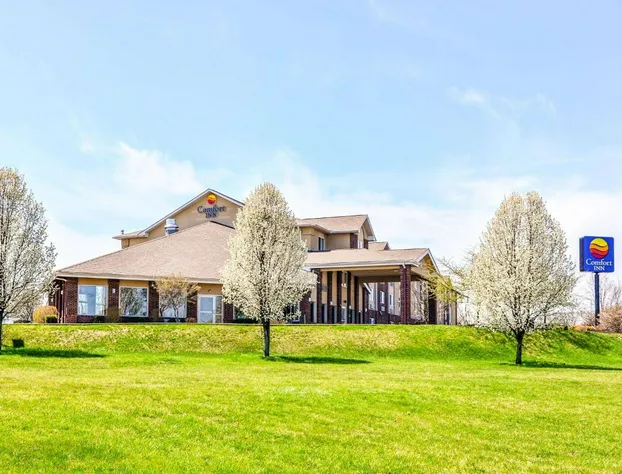 Comfort Inn Weirton - Steubenville hotel detail image 1