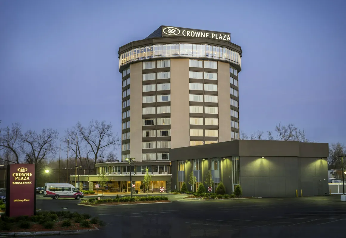 Crowne Plaza Saddle Brook by IHG hotel hero