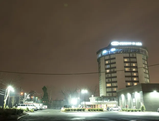 Crowne Plaza Saddle Brook by IHG hotel detail image 4