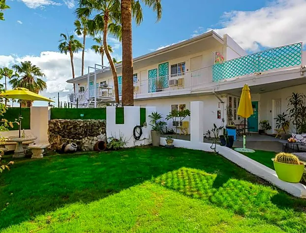 Inn at Palm Springs hotel detail image 3