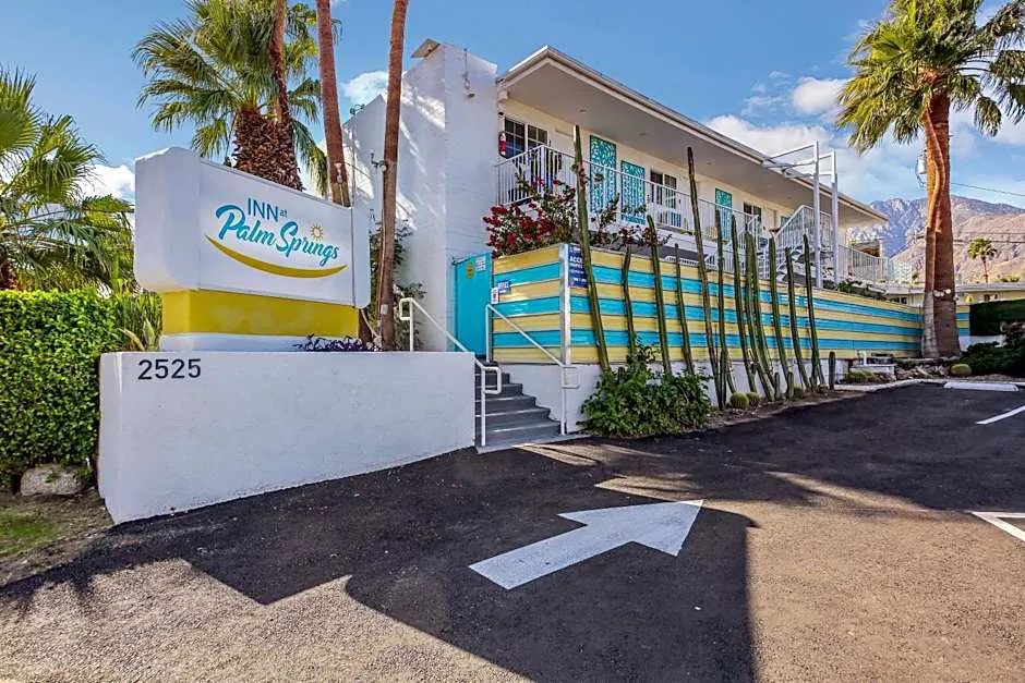 Inn at Palm Springs hotel hero