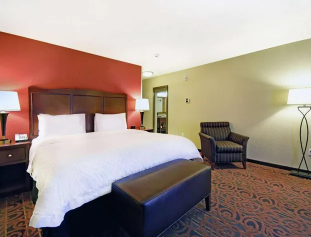 Hampton Inn & Suites Milwaukee/Franklin hotel detail image 4