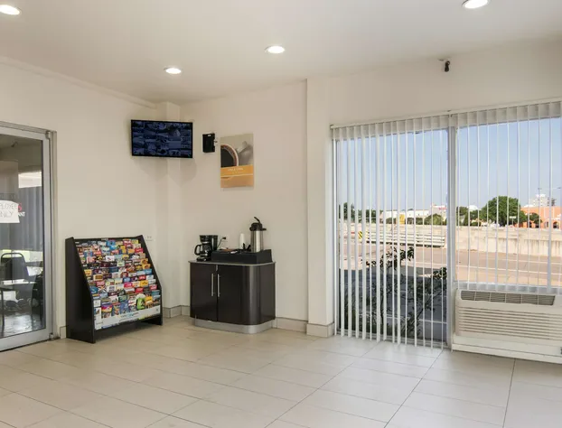 Motel 6 Fort Worth, TX - Seminary hotel detail image 4