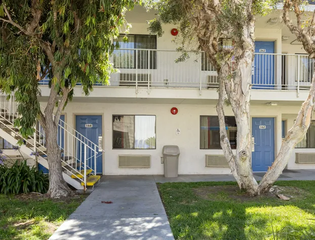 Motel 6 Carlsbad Downtown hotel detail image 2