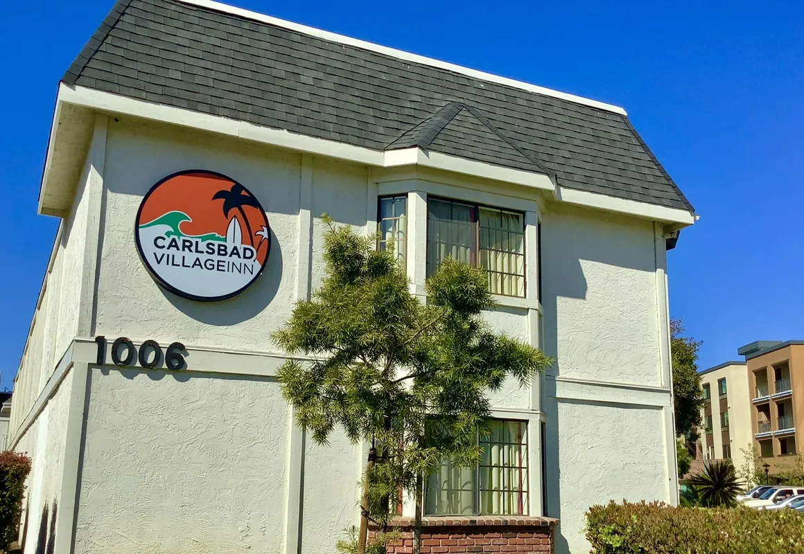 Motel 6 Carlsbad Downtown hotel hero