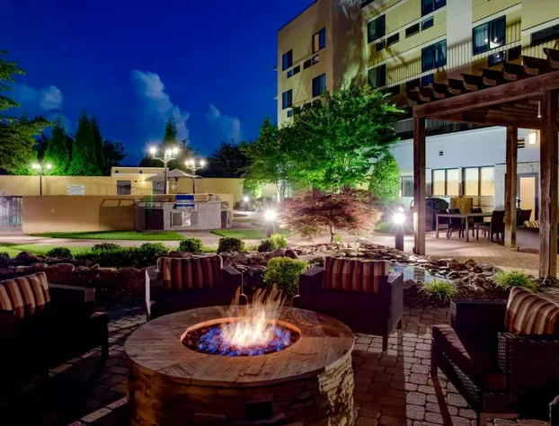 Courtyard Statesville Mooresville/Lake Norman hotel detail image 1